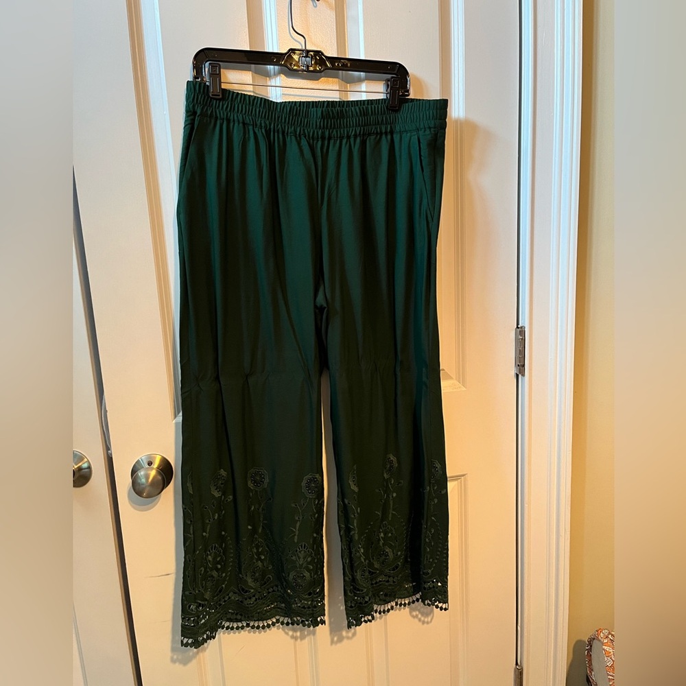 Loft Fluid Wide Leg Pants size M NWT’s